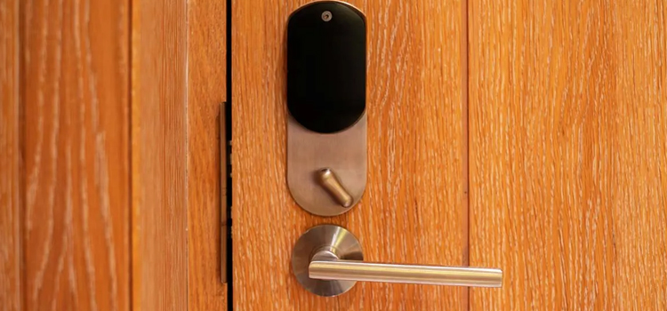 Automatic Locking Door Knob Hesperia