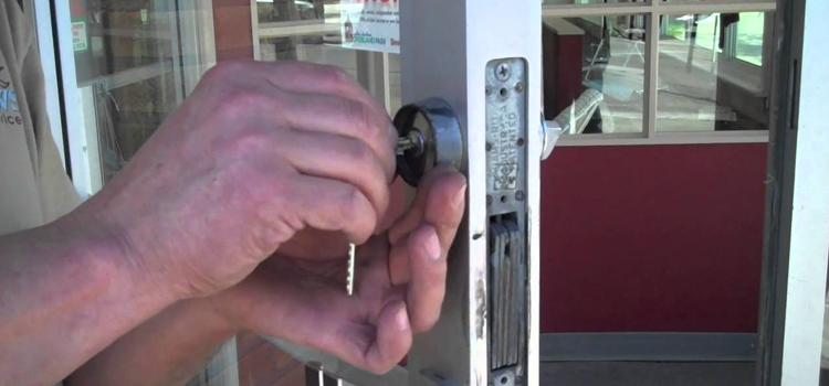 commercial door lock repair Hesperia